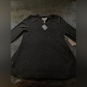 Jessica Simpson Nursing long-sleeve shirt